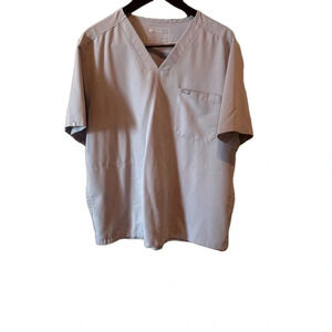 Figs 3 Pocket Scrub Top